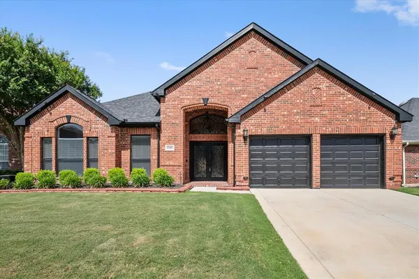 $397,500 | 6906 Field Lark Drive, Arlington, TX 76002