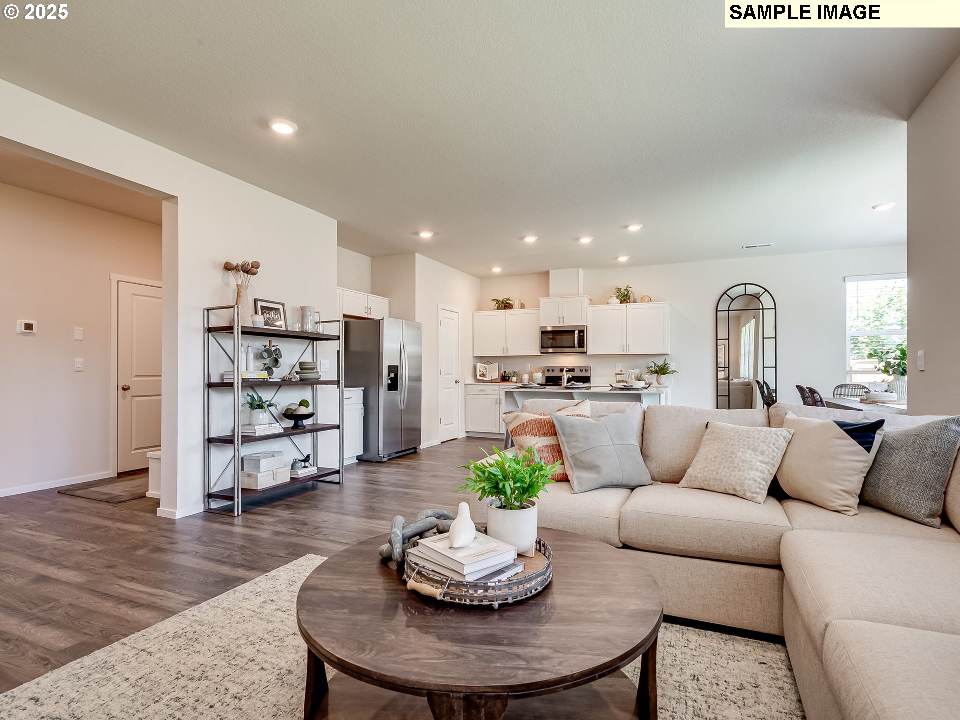 163 Northwest 30th Street Battle Ground, WA 98604 - Photo 7 of 36 Living Room