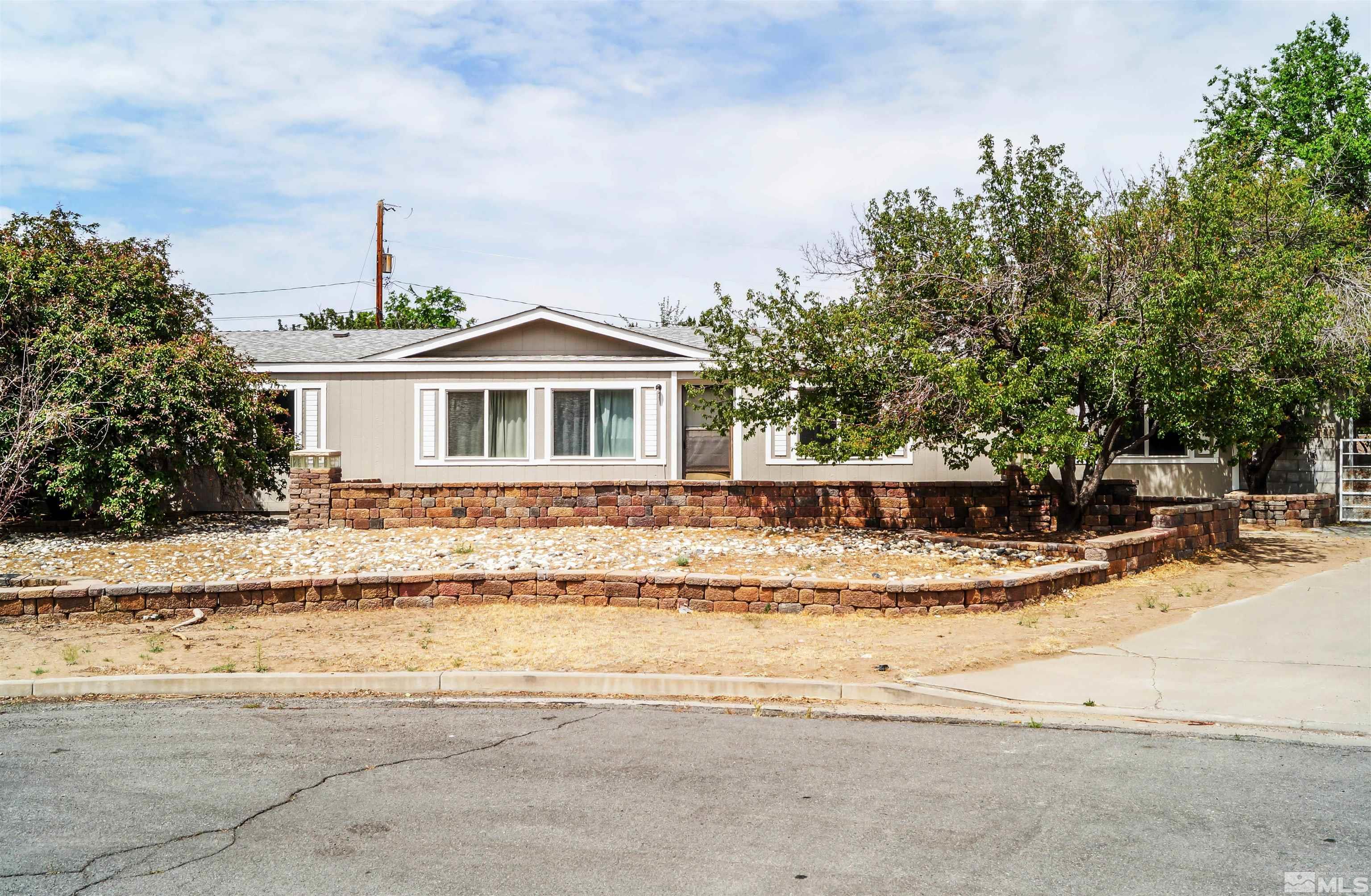 3905 Hen Court Reno, NV 89508 - Photo 3 of 19 Photo 3