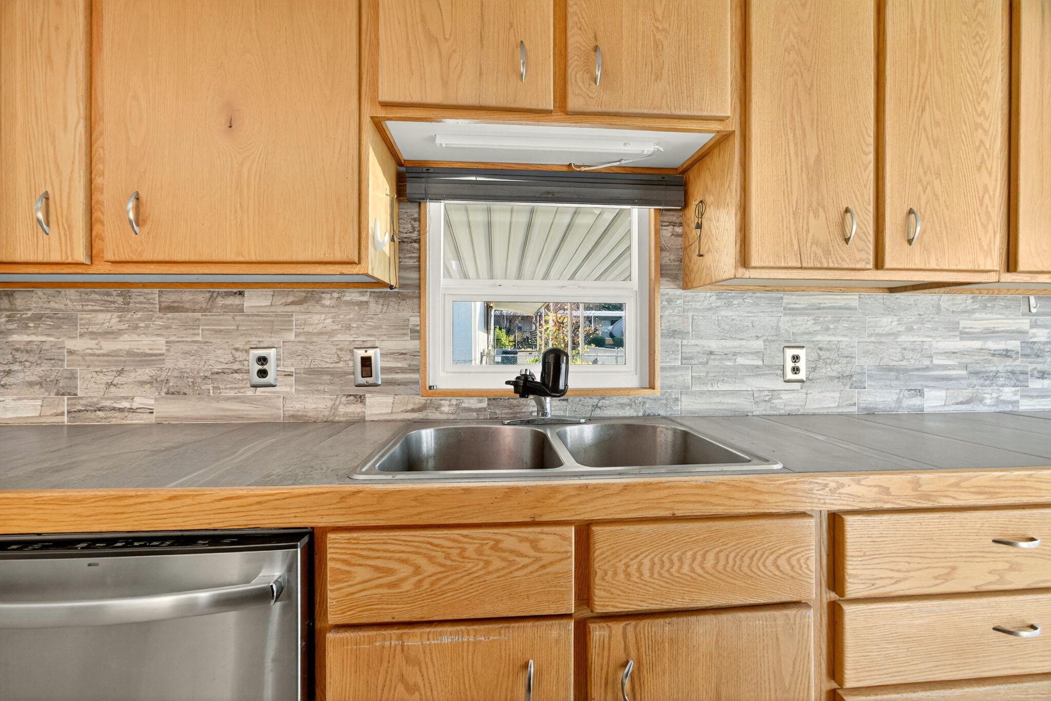 3955 South Stage Road, Unit 21 Medford, OR 97501 - Photo 6 of 36 Apx21SS00024