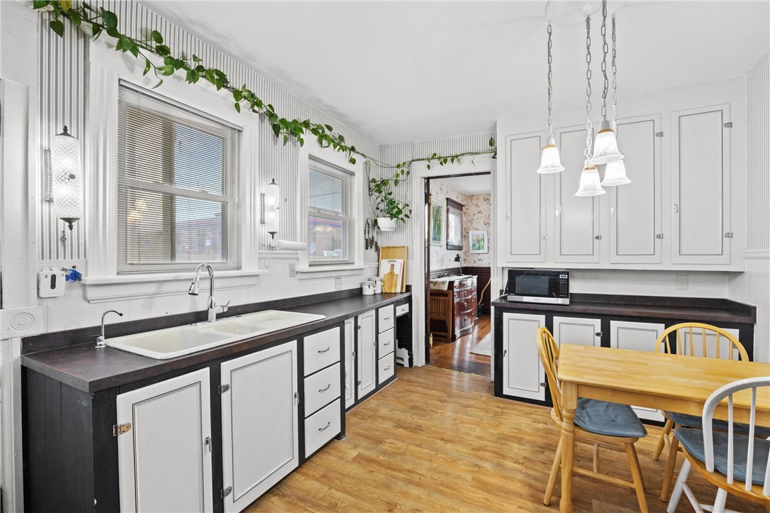 21 Kenilworth Terrace Rochester, NY 14605 - Photo 16 of 36