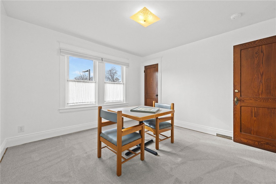21 Kenilworth Terrace Rochester, NY 14605 - Photo 25 of 36