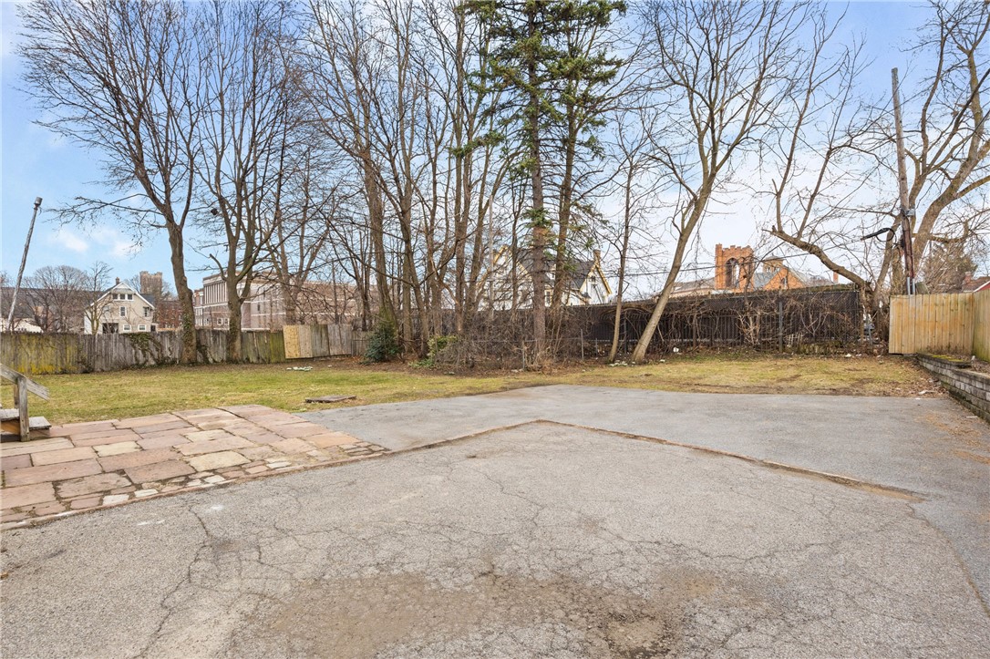 21 Kenilworth Terrace Rochester, NY 14605 - Photo 4 of 36