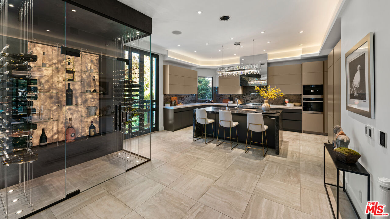145 Channel Pointe Mall Marina del Rey, CA 90292 - Photo 18 of 75 a kitchen with lots of counter top space and appliances
