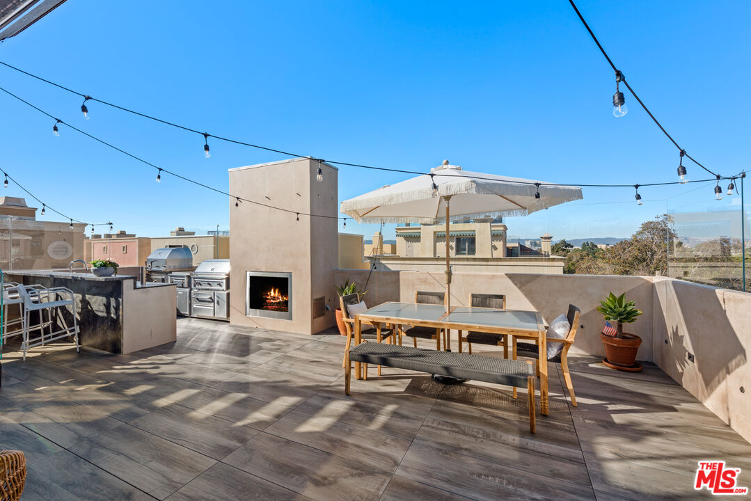 145 Channel Pointe Mall Marina del Rey, CA 90292 - Photo 61 of 75 a roof deck view with a seating space
