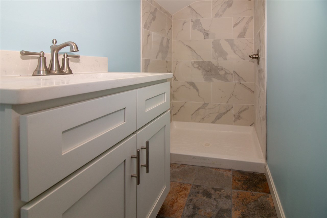 12 Smith Point Road Alton, NH 03810 - Photo 29 of 34 Gallery Image 29