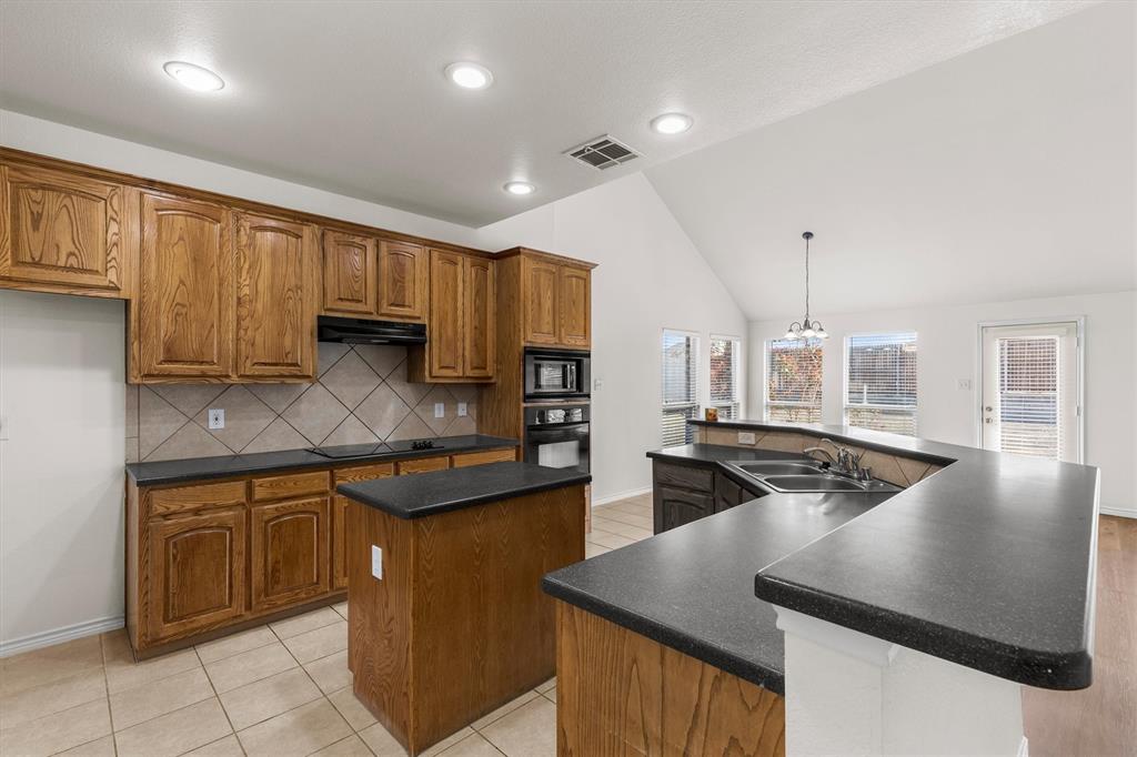 701 Setting Sun Trail McKinney, TX 75069 - Photo 8 of 24