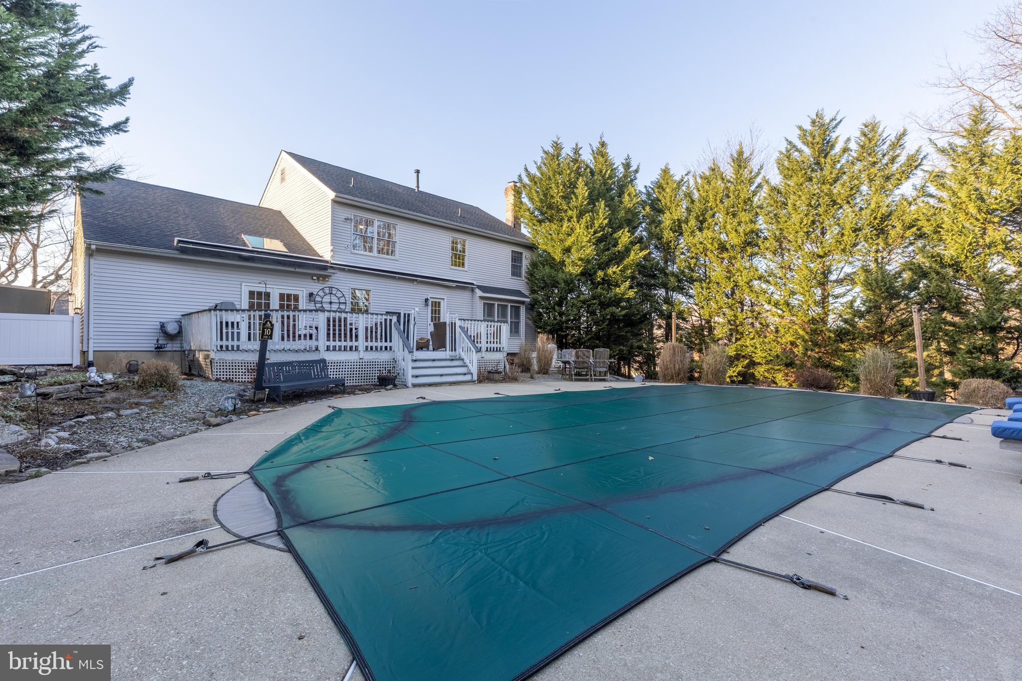 3 Heatherstone Way Hockessin, DE 19707 - Photo 27 of 29 front view of a house with a yard