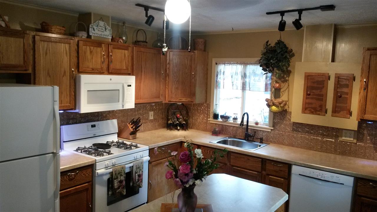 5022 Tyrone Road Fort Wayne, IN 46809 - Photo 3 of 28