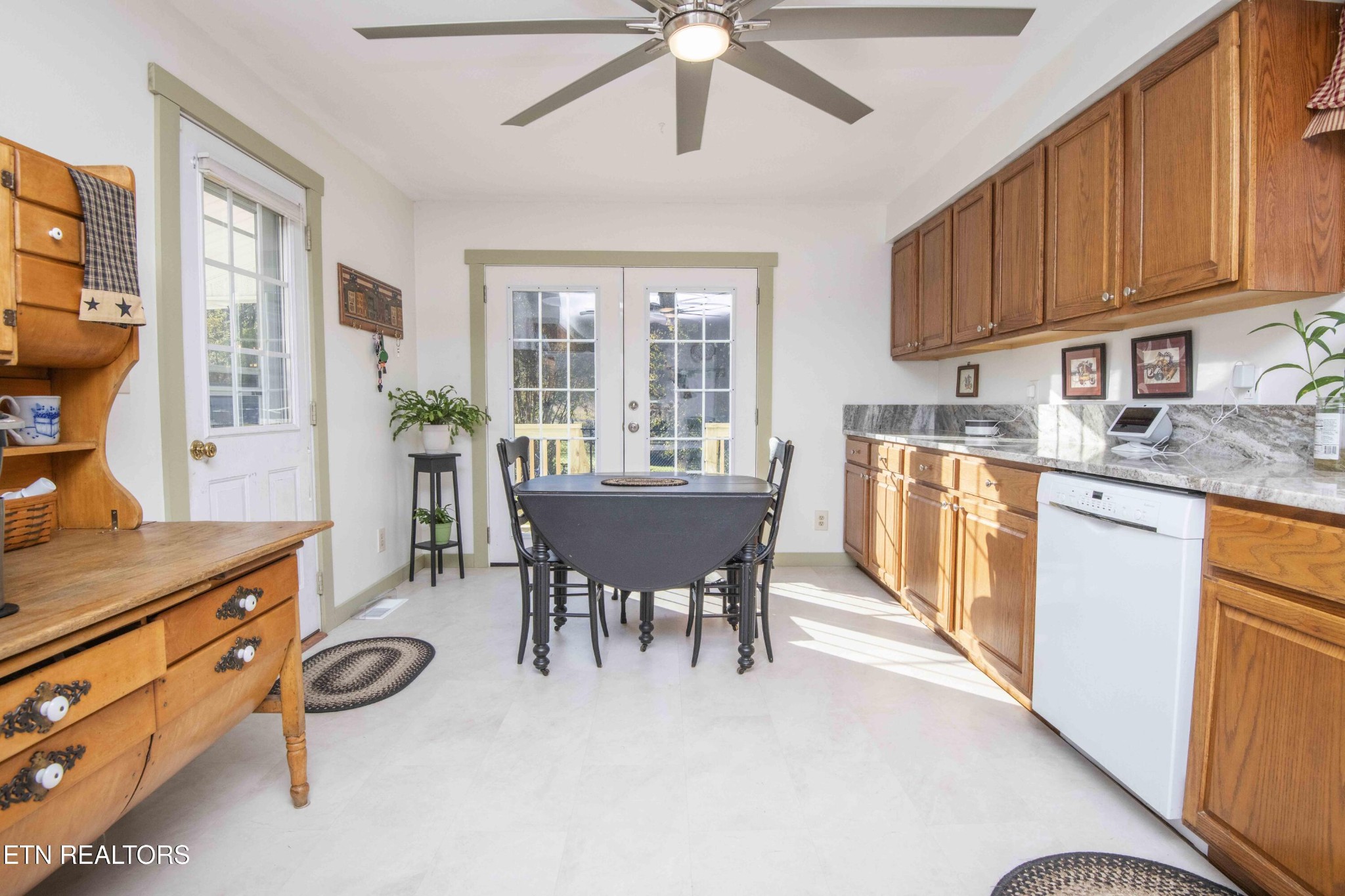 651 Hines Valley Road Lenoir City, TN 37771 - Photo 5 of 44 a dining room with furniture and window