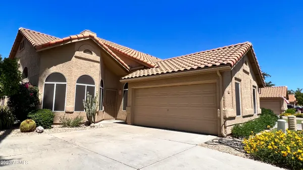 $2,700 | 13430 North 92nd Way, Scottsdale, AZ 85260