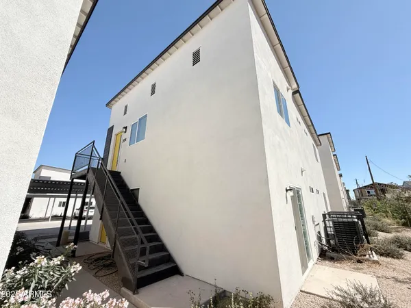 $8,000,000 | 4037 South 12th Street, Phoenix, AZ 85040