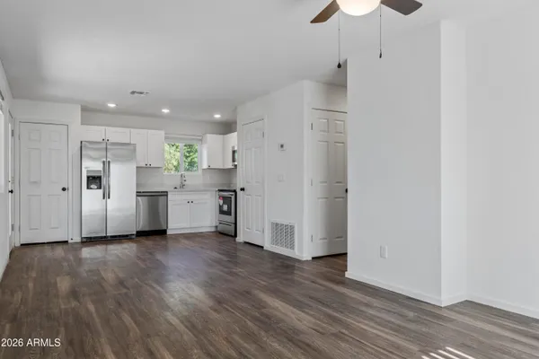 $8,000,000 | 4037 South 12th Street, Phoenix, AZ 85040