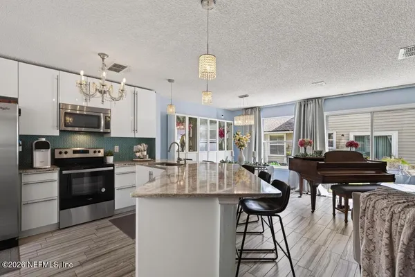 $2,000 | 805 Old Bridge Road, Unit 2, St. Johns, FL 32259