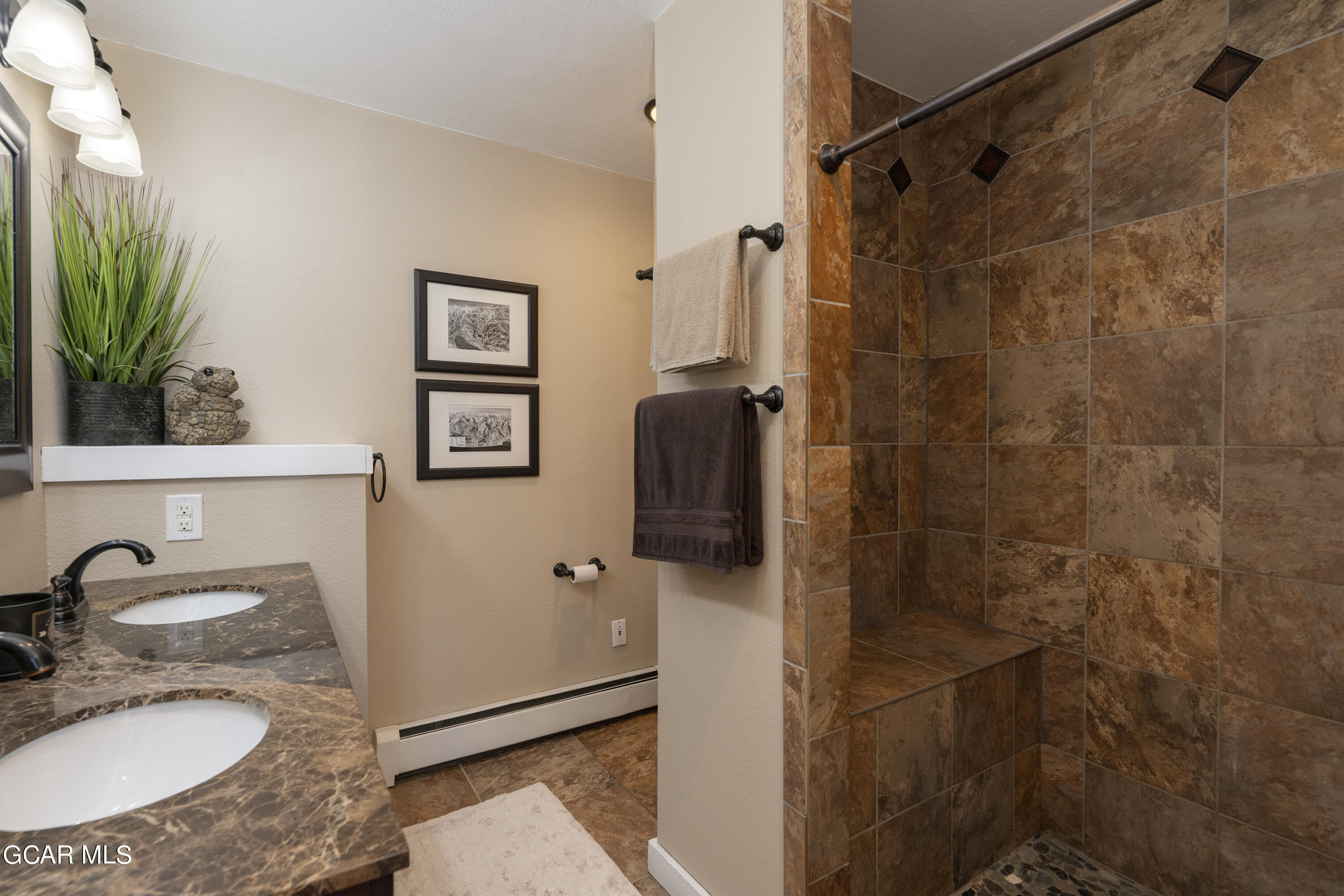 43 County Road 1014 Silverthorne, CO 80498 - Photo 15 of 51 Primary Bathroom