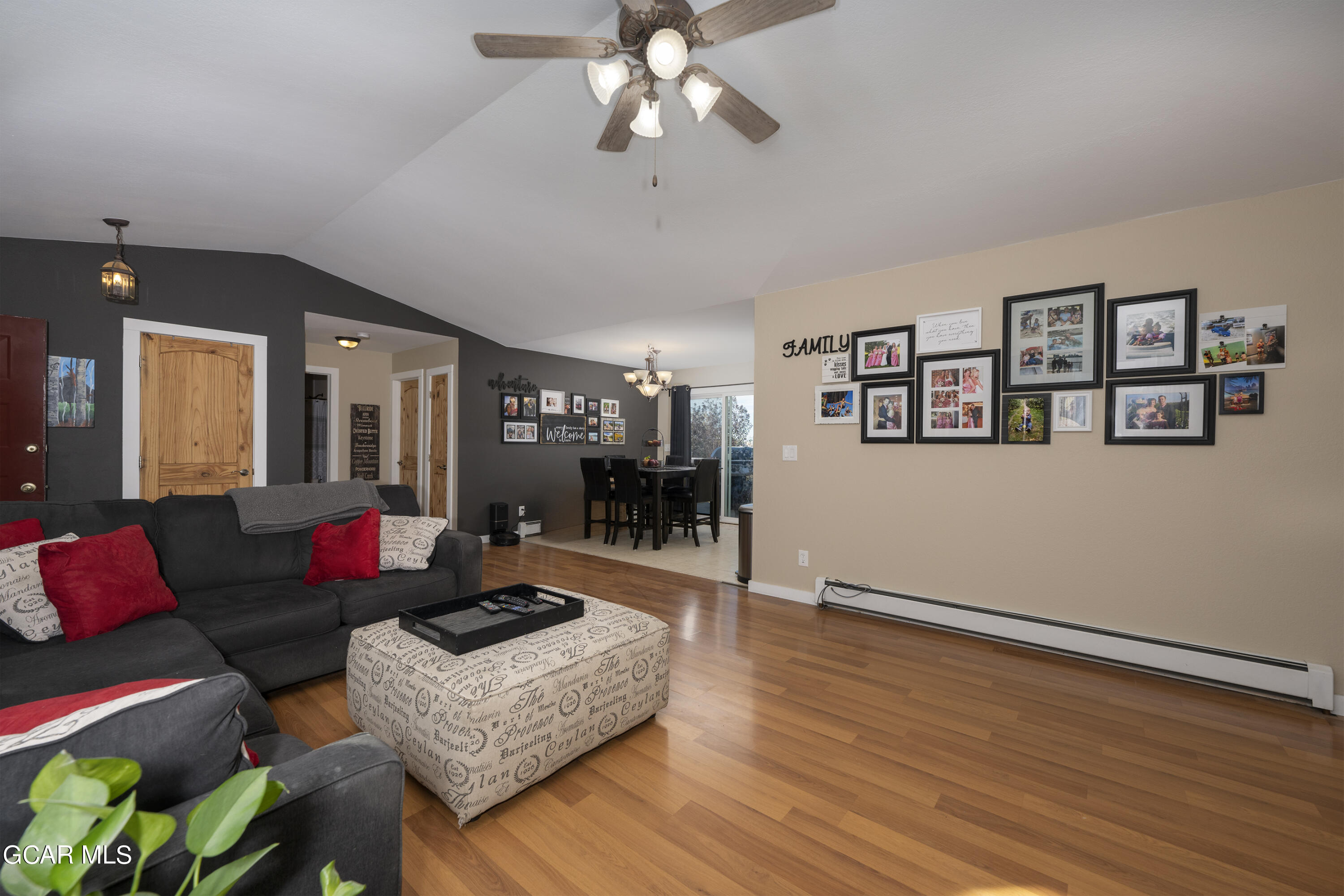 43 County Road 1014 Silverthorne, CO 80498 - Photo 4 of 51 Living Room