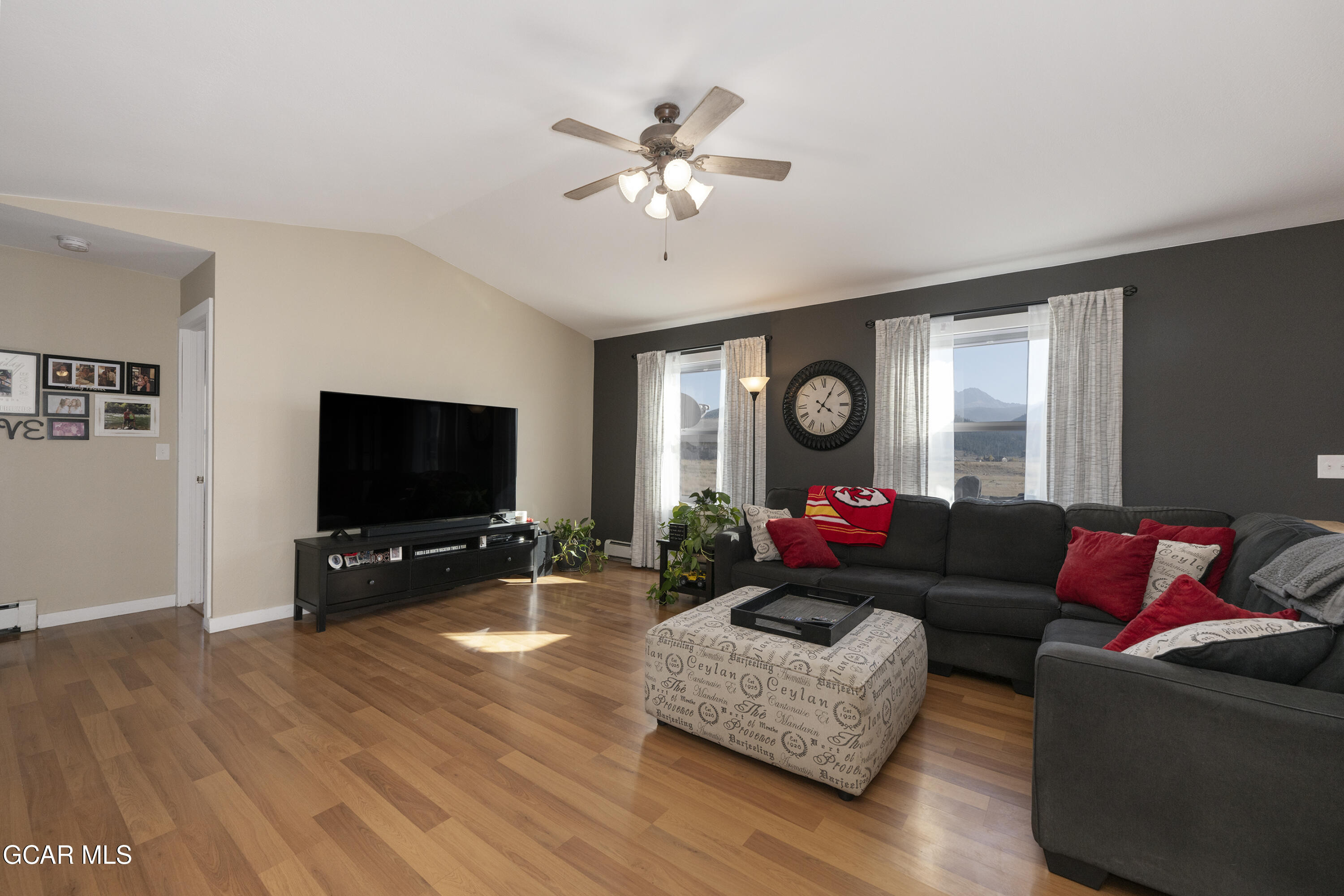 43 County Road 1014 Silverthorne, CO 80498 - Photo 5 of 51 Living Room