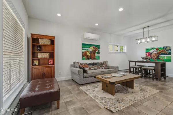 $1,050,000 | 15 Thoroughbred Drive, Saratoga Springs, NY 12866