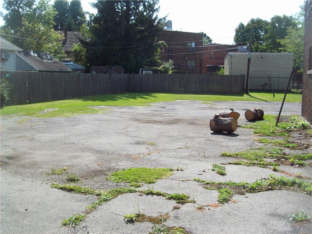 543 Merchants Road Rochester, NY 14609 - Photo 1 of 1