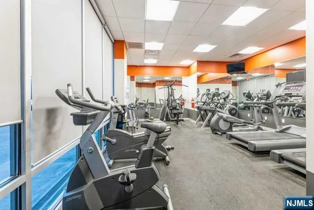 $3,750 | 1475 Palisade Avenue, Unit 219, Teaneck, NJ 07666