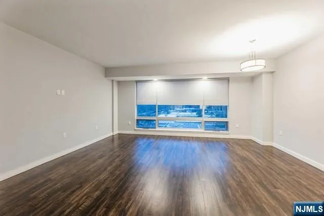 $3,750 | 1475 Palisade Avenue, Unit 219, Teaneck, NJ 07666