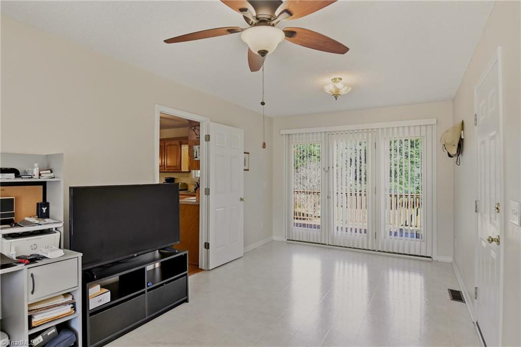 2301 Griffith Road Winston-Salem, NC 27103 - Photo 11 of 40 Gallery Image 11