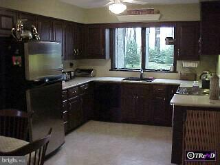 1315 Neck Road Burlington, NJ 08016 - Photo 5 of 6