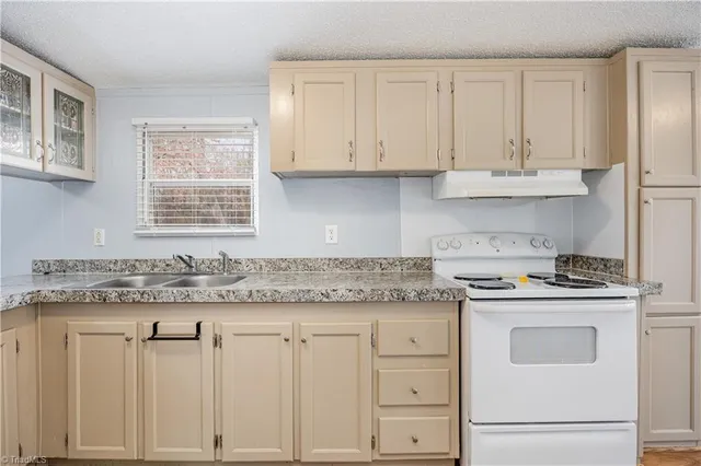 $200,000 | 8428 Highway 42, Ramseur, NC 27316