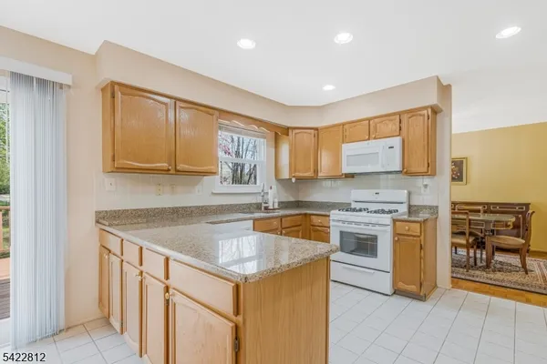 $785,000 | 17 Denbigh Drive, Somerset, NJ 08873