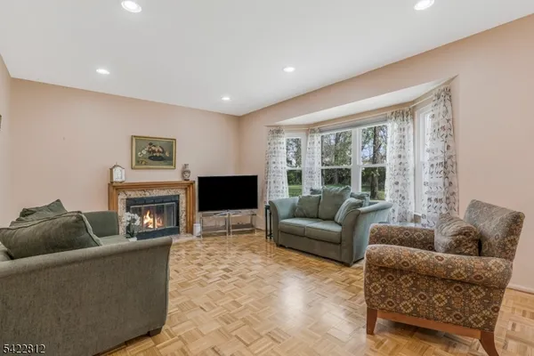 $785,000 | 17 Denbigh Drive, Somerset, NJ 08873