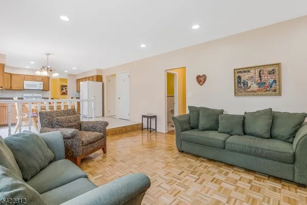 $785,000 | 17 Denbigh Drive, Somerset, NJ 08873