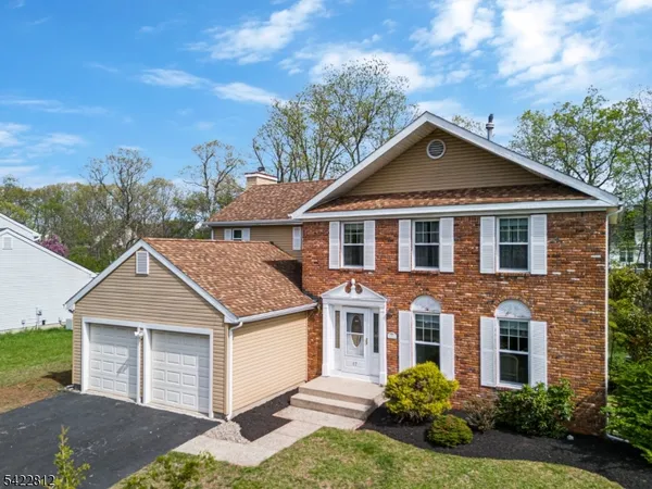 $785,000 | 17 Denbigh Drive, Somerset, NJ 08873