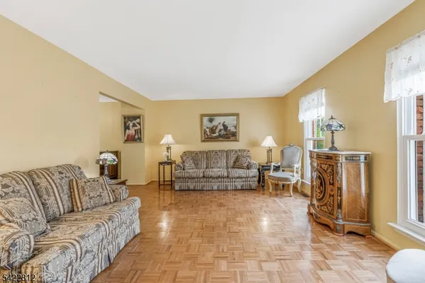 $785,000 | 17 Denbigh Drive, Somerset, NJ 08873