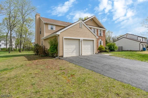 $785,000 | 17 Denbigh Drive, Somerset, NJ 08873