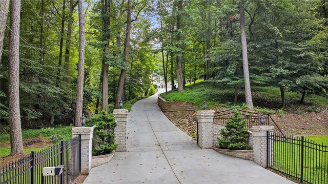 $3,500,000 | 3620 Cloudland Drive Northwest, Atlanta, GA 30327