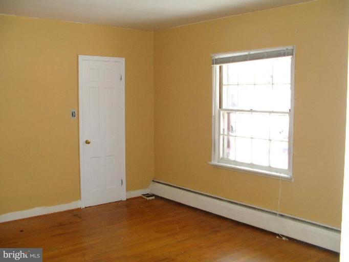 606 Keyes Ferry Road Charles Town, WV 25414 - Photo 4 of 11 Bedroom #1