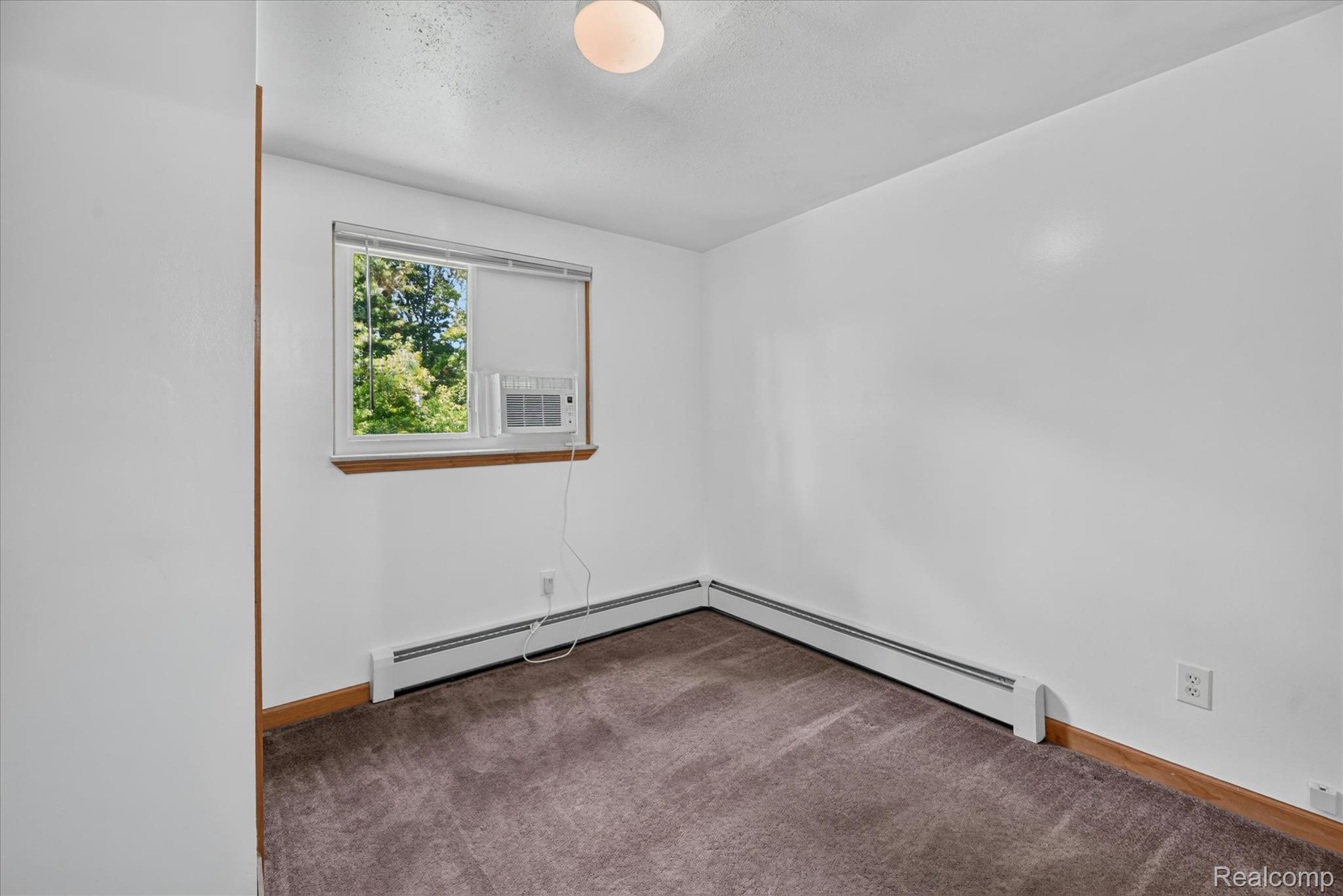 423 Sunset Street White Lake, MI 48383 - Photo 28 of 65 28-423-Sunset-St-Windowstill.jpg