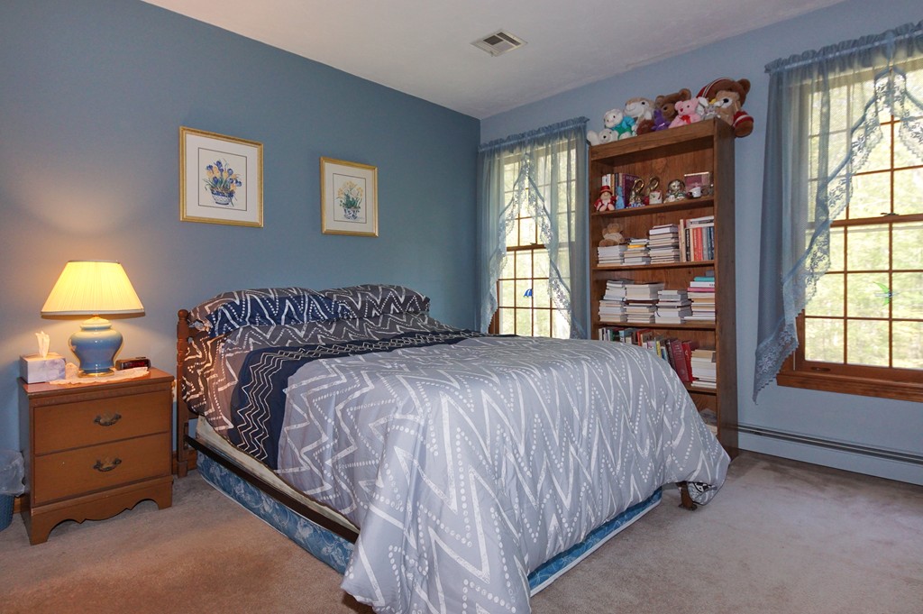 54 Gilmore Road Southborough, MA 01772 - Photo 16 of 25