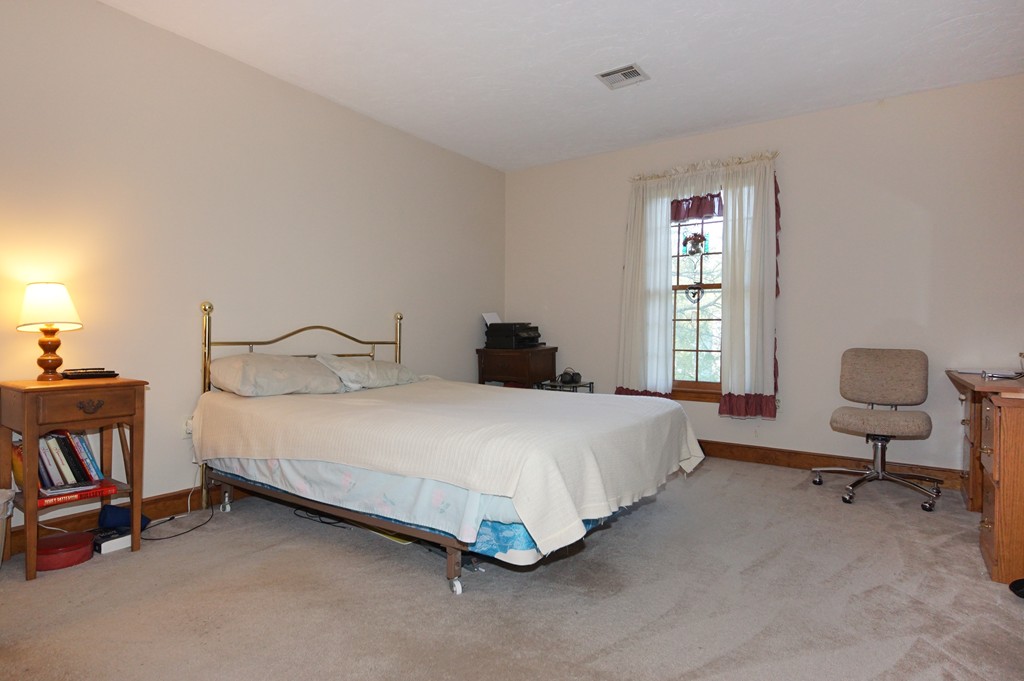 54 Gilmore Road Southborough, MA 01772 - Photo 17 of 25