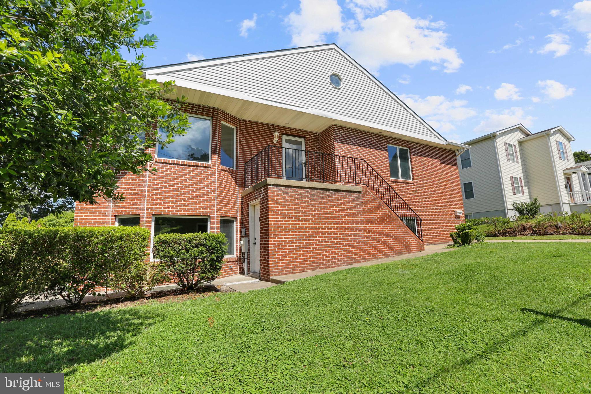 7516 Riddle Avenue Baltimore, MD 21224 - Photo 3 of 53 Gallery Image 3