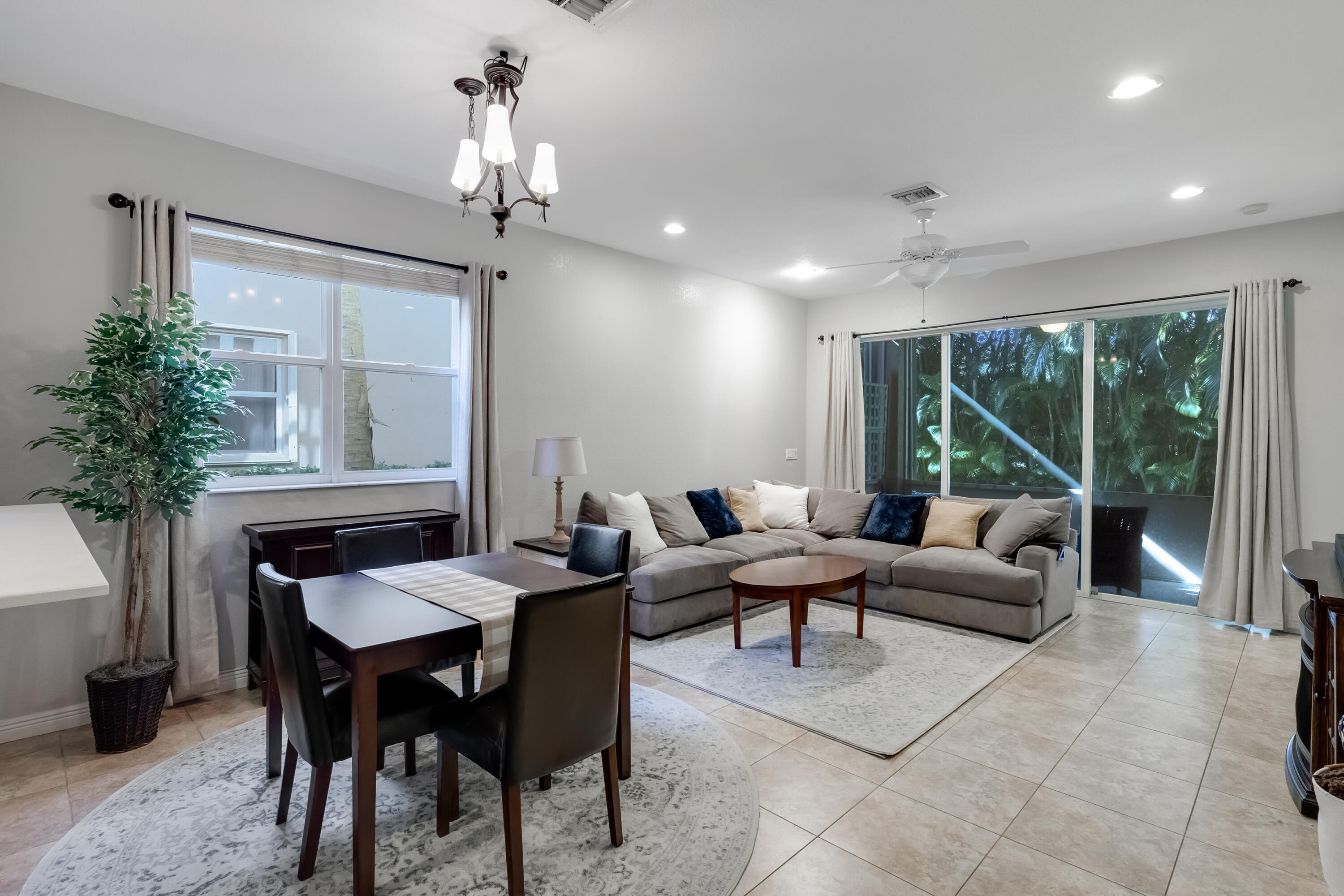 16055 Sims Road, Unit 101 Delray Beach, FL 33484 - Photo 15 of 27 5D4P7492 _