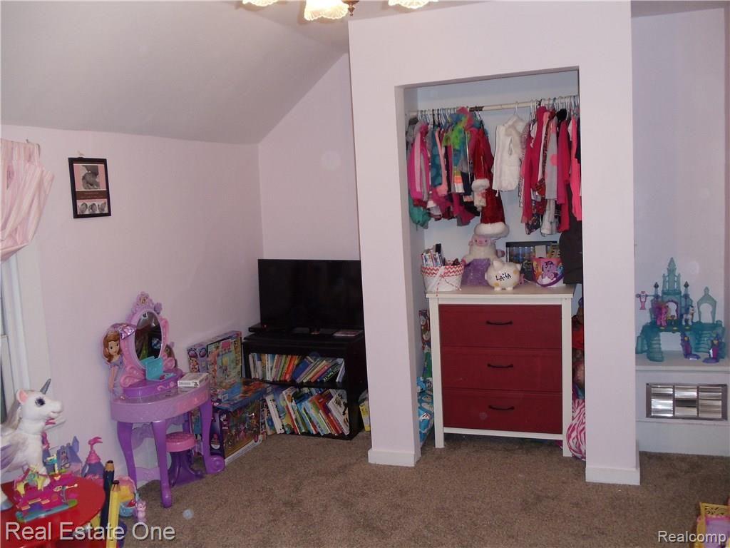 1806 Sandy Creek Road Monroe, MI 48162 - Photo 20 of 36 DSC00043.JPG