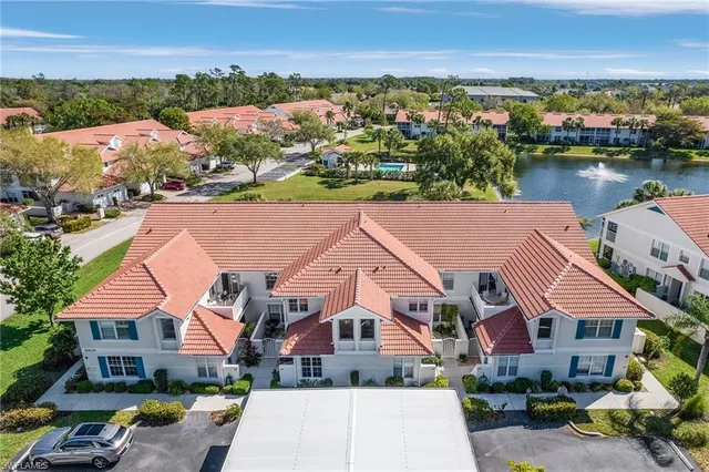 $334,000 | 5010 Cedar Springs Drive, Unit 202, Naples, FL 34110