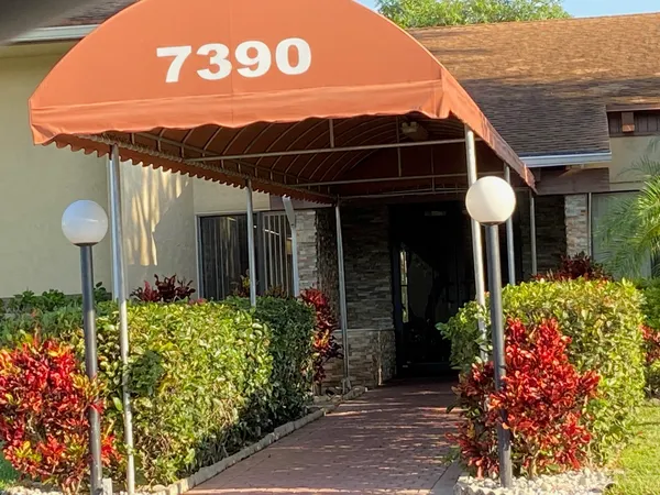 $1,900 | 7365 Northwest 18th Street, Unit 202, Margate, FL 33063