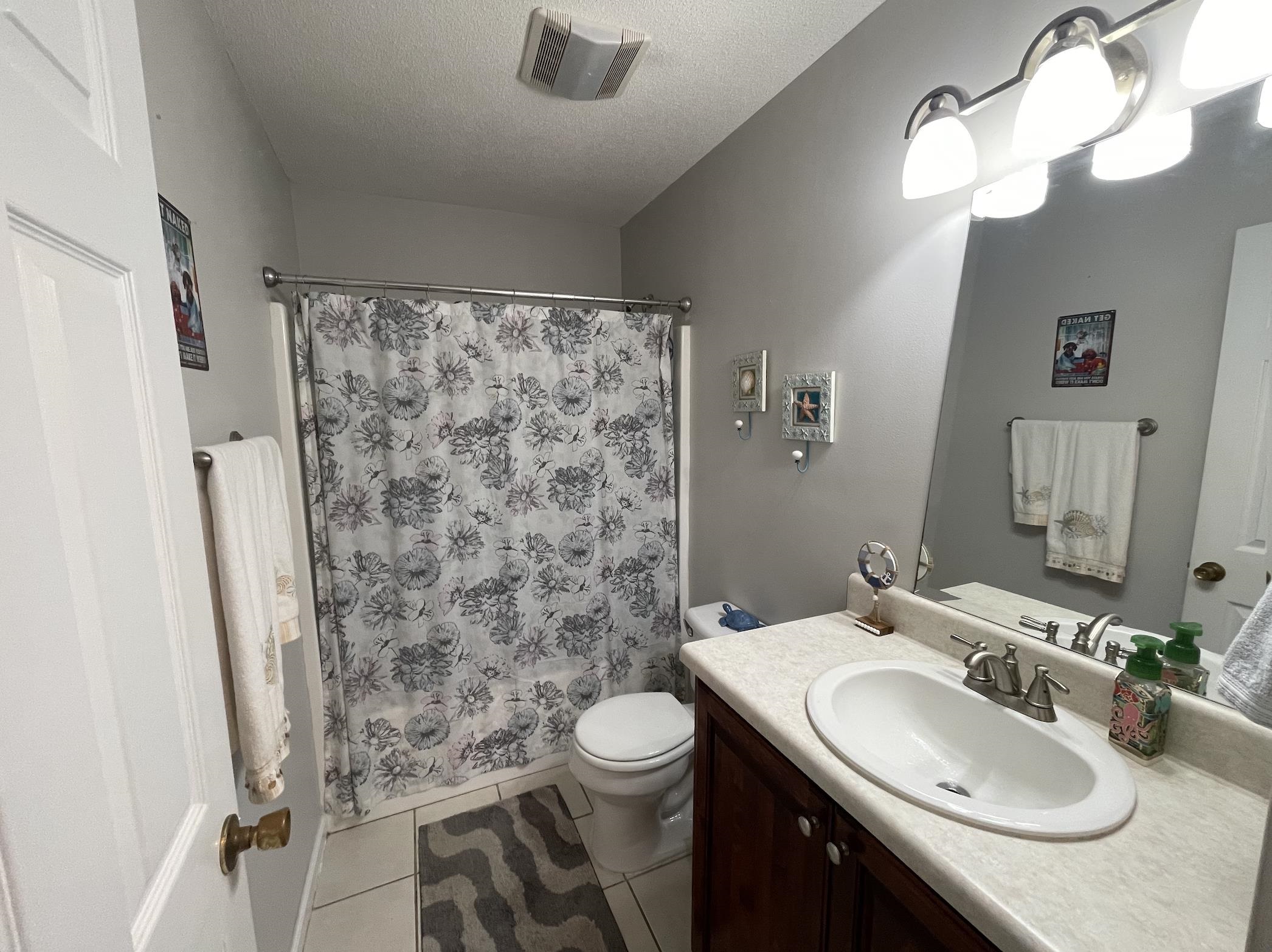17643 East View Loop Foley, AL 36535 - Photo 5 of 25 Bathroom