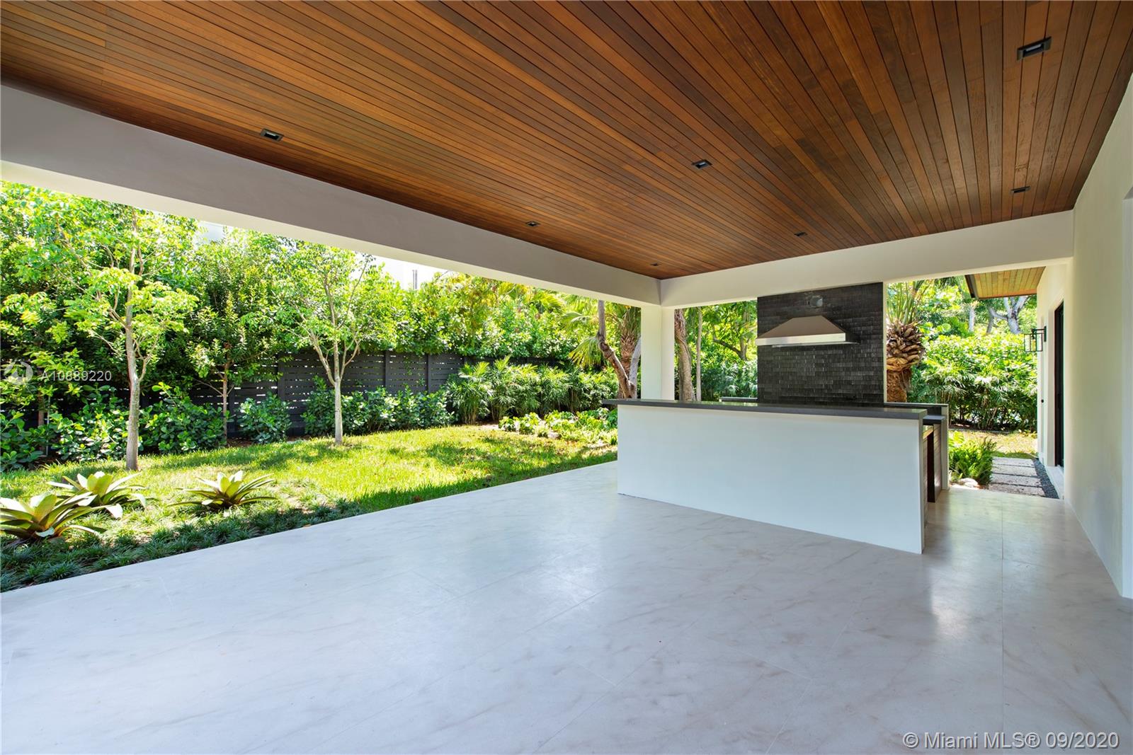 4010 Battersea Road Miami, FL 33133 - Photo 13 of 40 Gallery Image 13