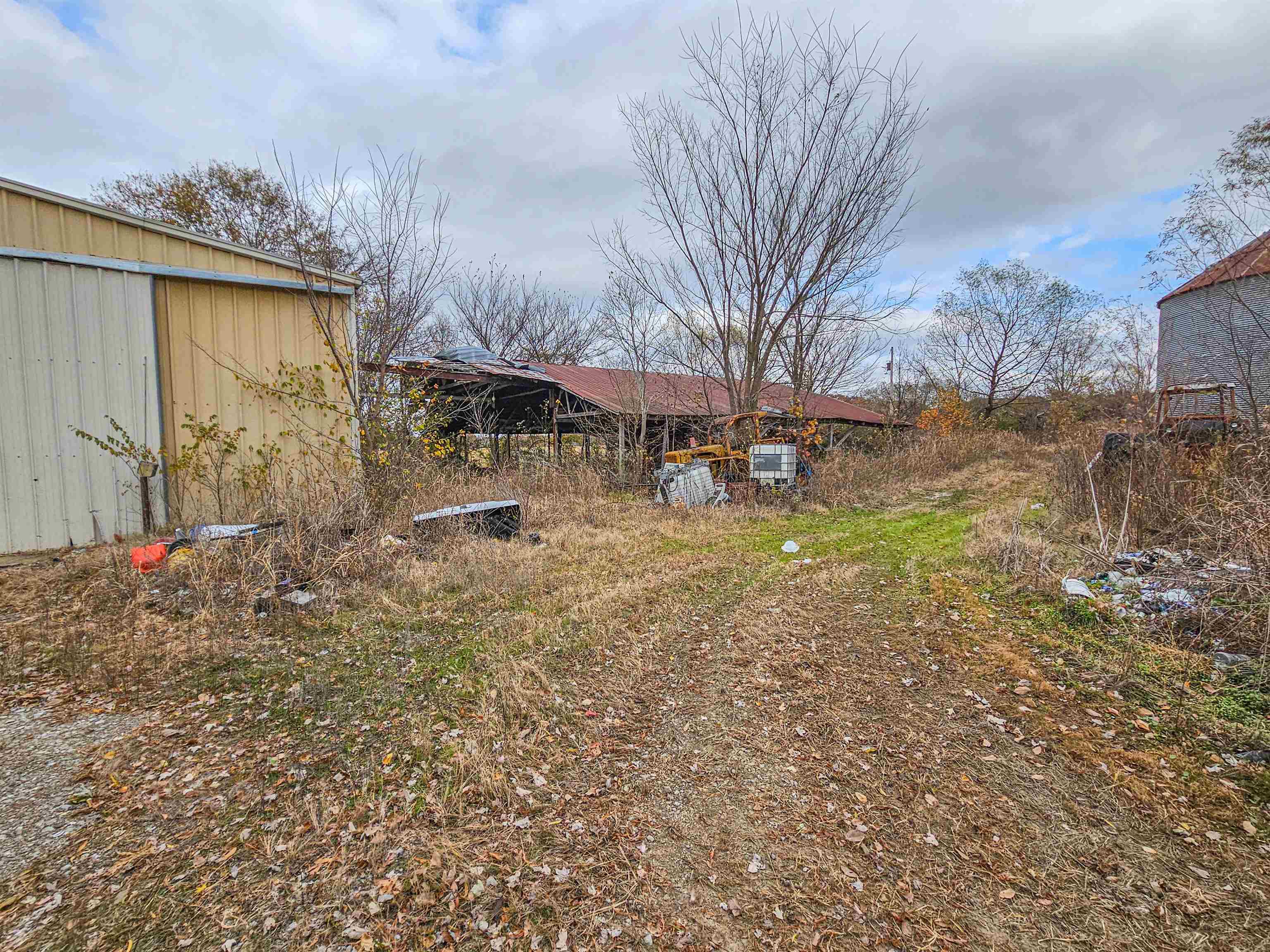 Fisherville Road Collierville, TN 38017 - Photo 13 of 30 a backyard of a house with lots of green space