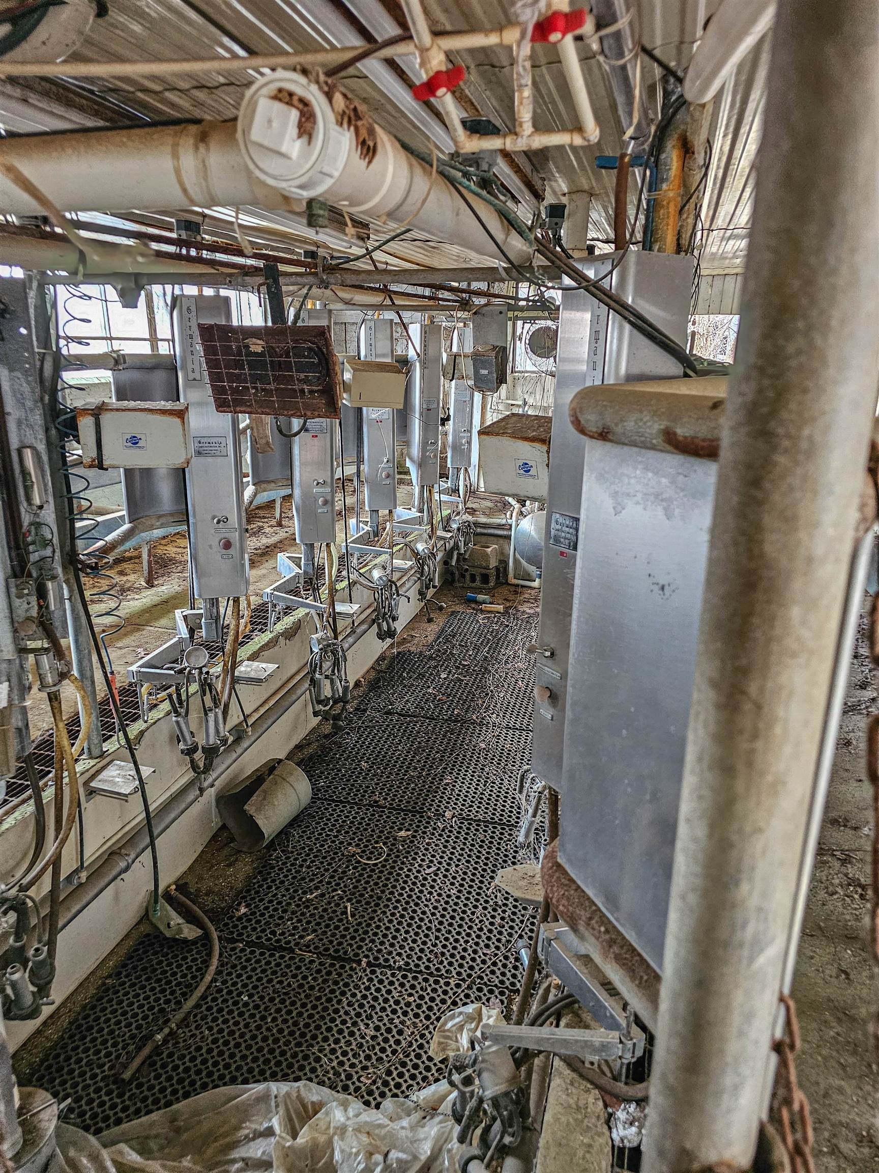 Fisherville Road Collierville, TN 38017 - Photo 27 of 30 a view of utility room