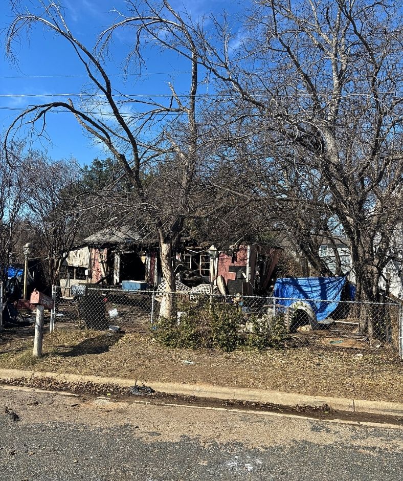 702 Short Kemp Street Austin, TX 78741 - Photo 2 of 4