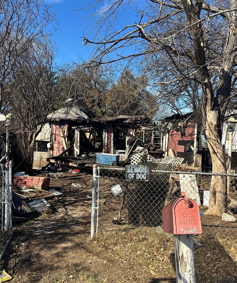 702 Short Kemp Street Austin, TX 78741 - Photo 3 of 4 View of front of house
